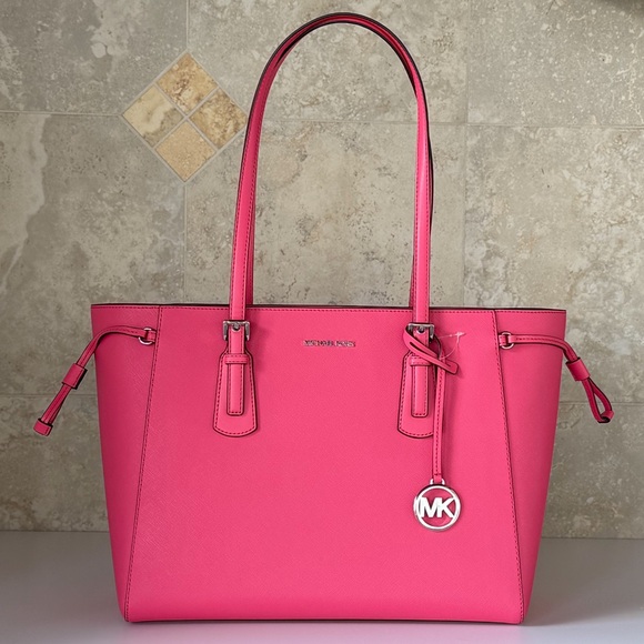 Michael Kors Handbags - Michael Kors Voyager LG Multifunction Tote Shoulder Bag Hibiscus